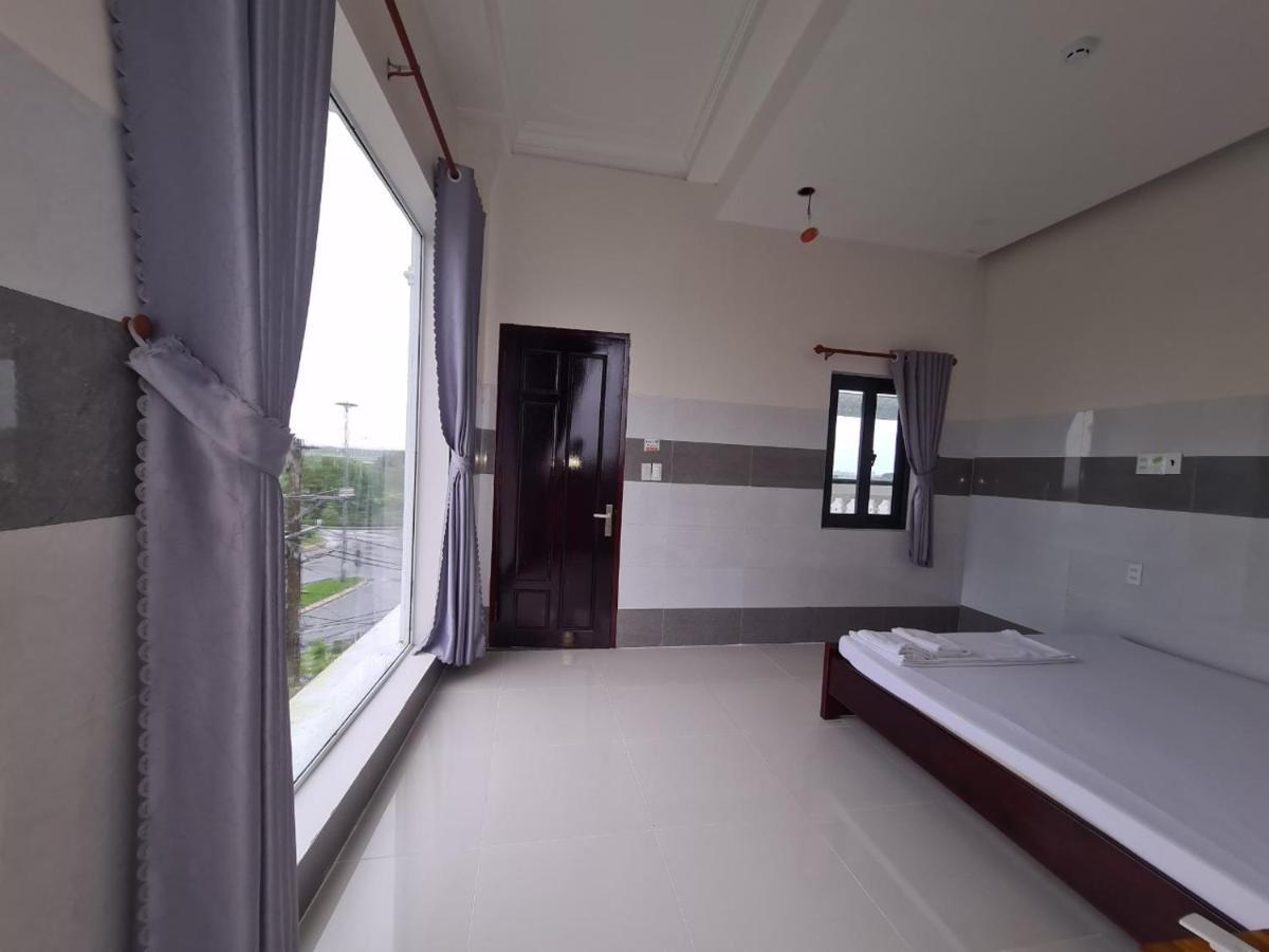 Hotel Khach San Hoang Mai Cần Thơ Zewnętrze zdjęcie